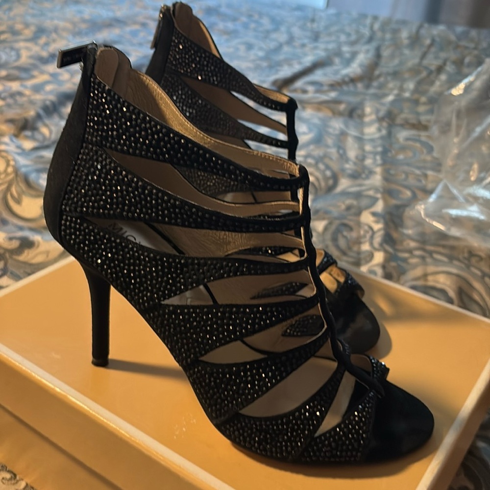 Beautiful full Michael Kors black sandals